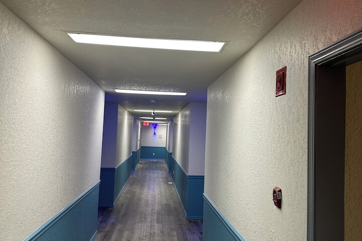 Ballroom/Hall 30 of 32
