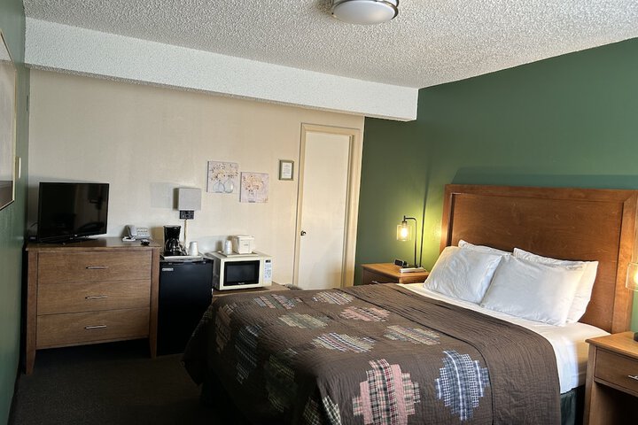 Room 17 of 44