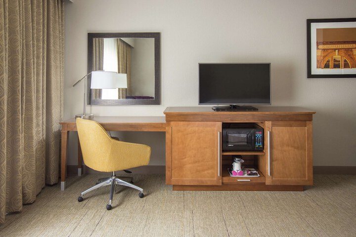 Room 13 of 40