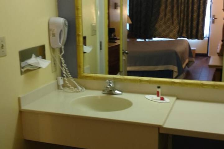 Room 19 of 25