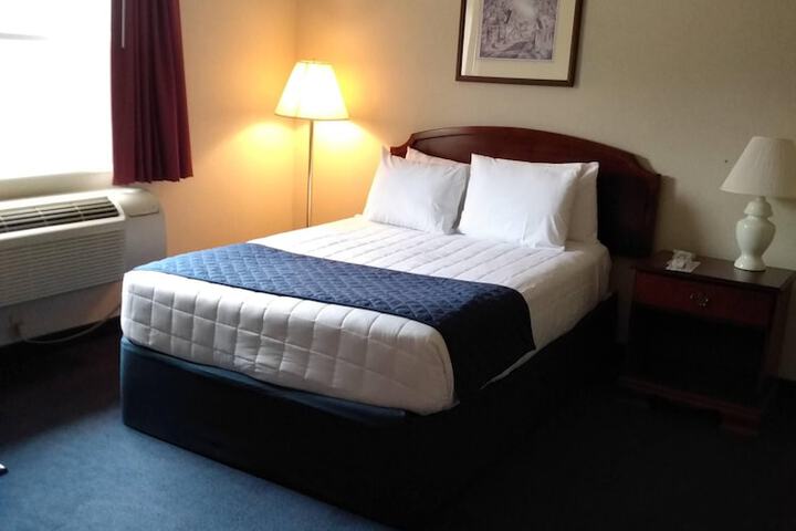 Room 17 of 24