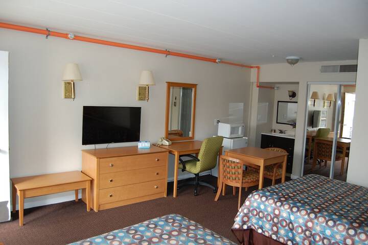 Room 8 of 24