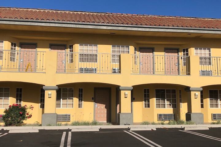 Hotel 3 of 27