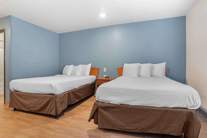 Room 14 of 26