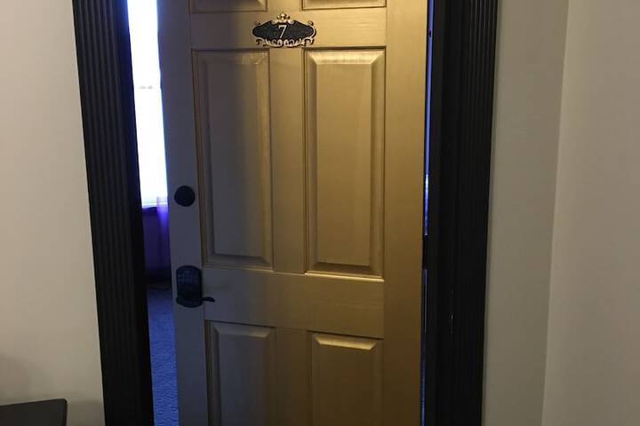 Room 40 of 92