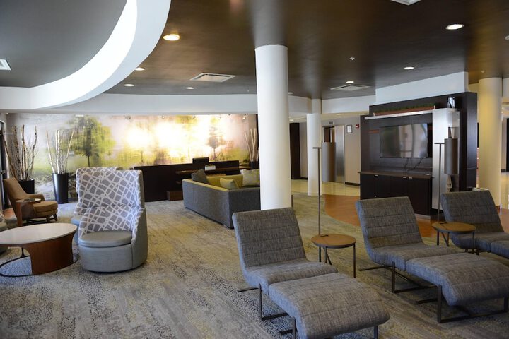 Hotel Interior 10 of 28