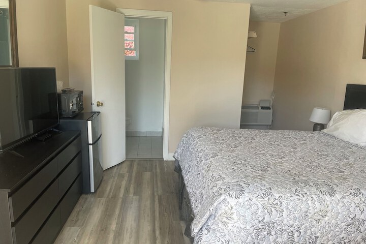 Room 19 of 19
