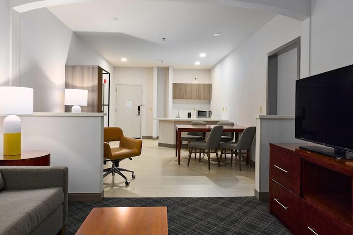 Comfort Suites Springfield-Eugene