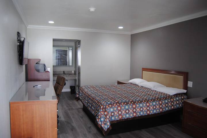 Room 31 of 69