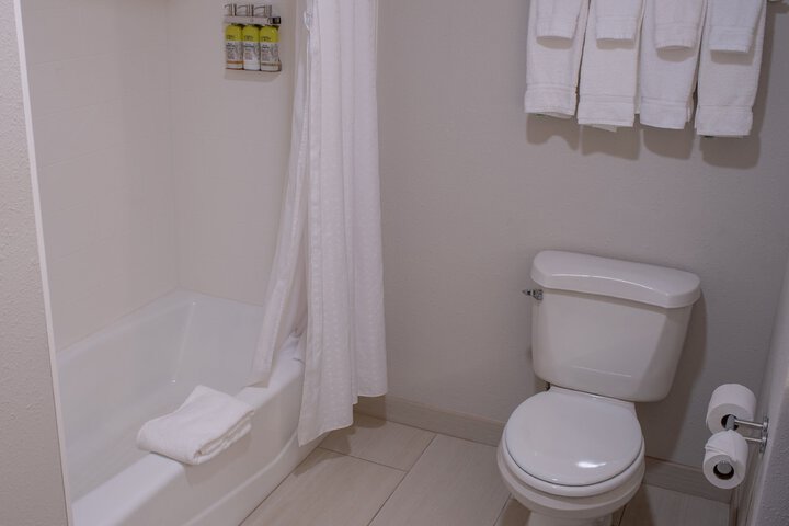 Holiday Inn Express Hotel & Suites Conover (Hickory Area) by IHG