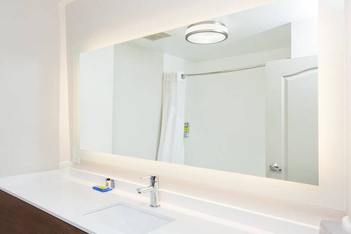 Room 15 of 54
