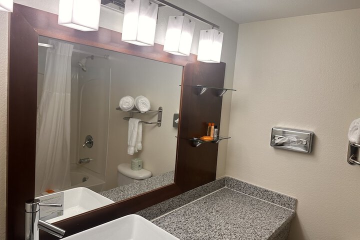 Ramada by Wyndham Anchorage