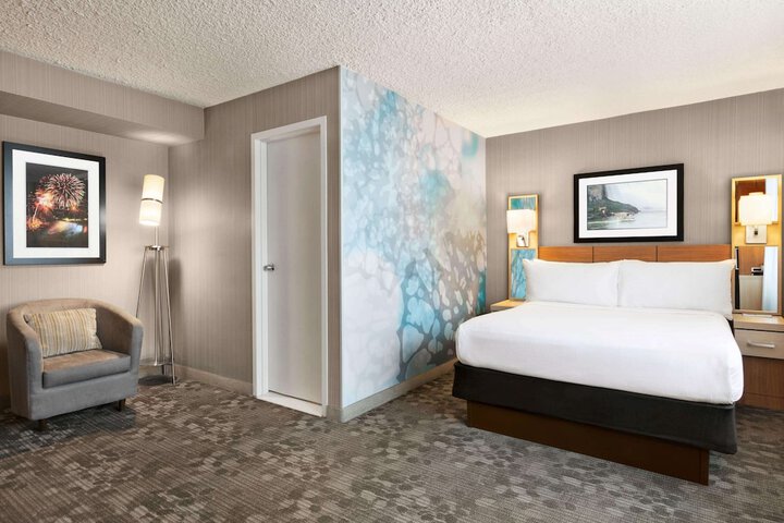Room 30 of 59