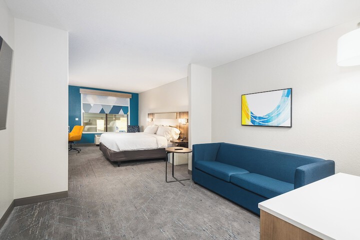Holiday Inn Express Hotel & Suites St. Robert by IHG