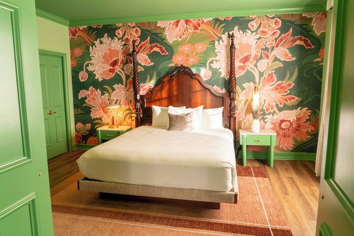 The Carlton Hotel Atascadero – Paso Robles, a Tribute Portfolio Hotel