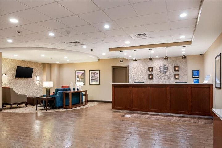 Hotel Interior 14 of 32