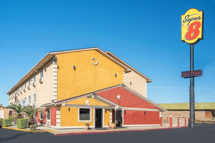 Hotel 4 of 28