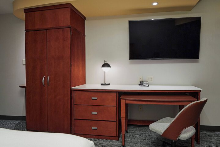 Courtyard by Marriott Medford Airport