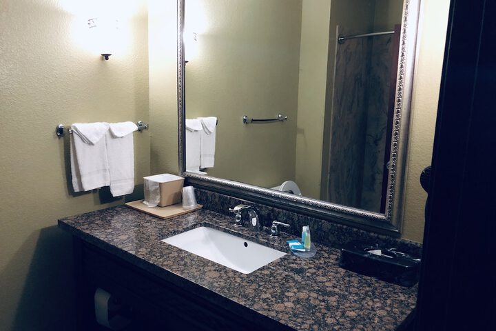 Room 31 of 38