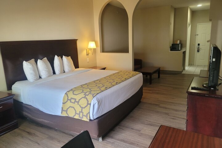 Room 34 of 67