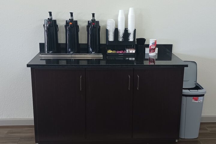 Breakfast/Coffee Service 17 of 17