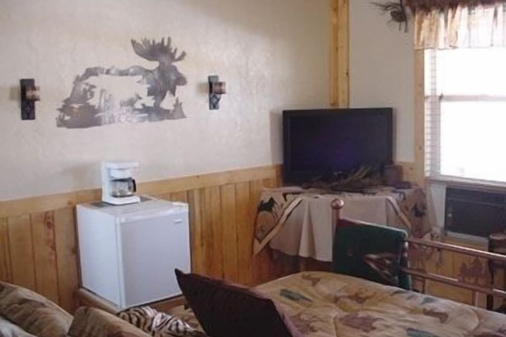 Room 63 of 128