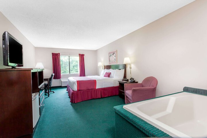 Room 16 of 30