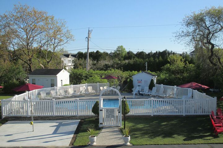 Long Beach Motor Inn