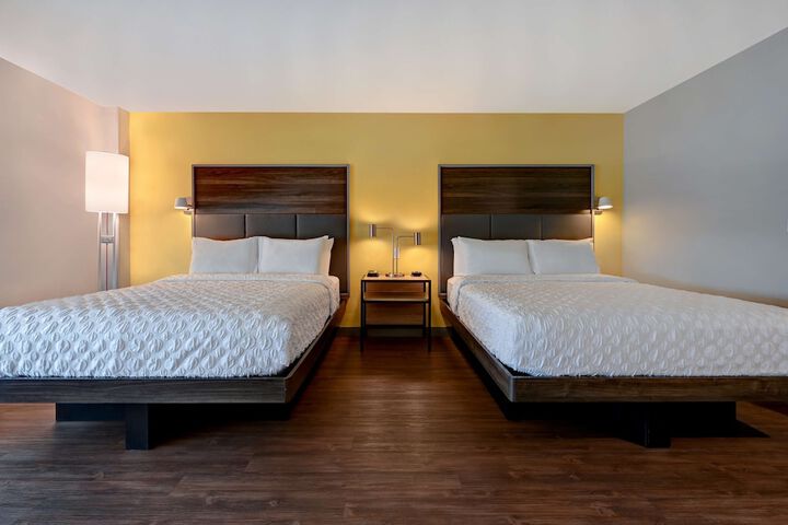 Room 27 of 35