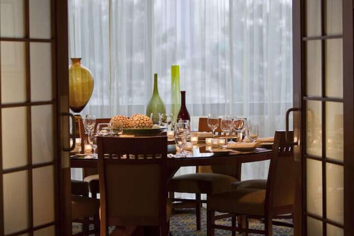 Dining 36 of 41