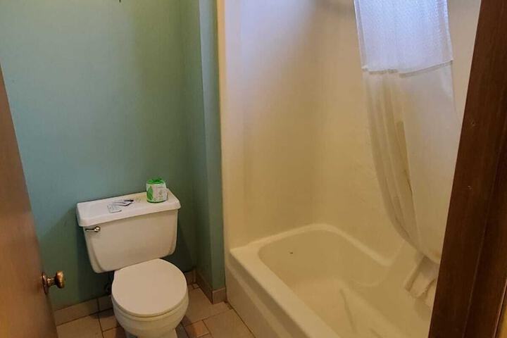 Room 20 of 35