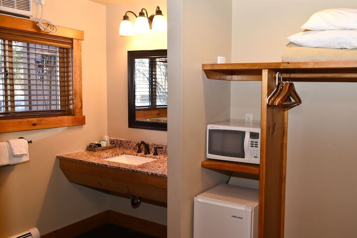 Timber Inn Motel