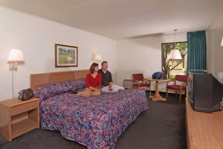 Room 18 of 20