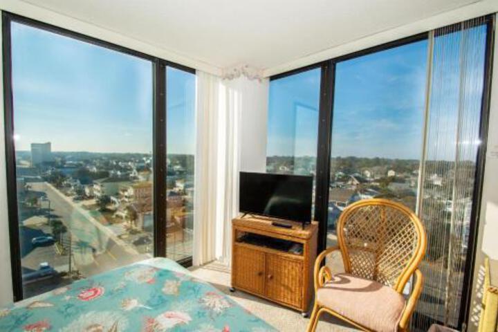Sea Castle 8 G by Palmetto Vacation Rentals
