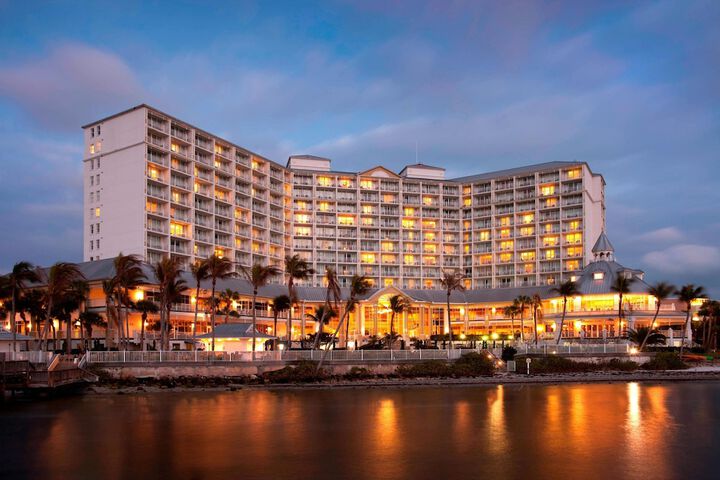 Hotel 2 of 106