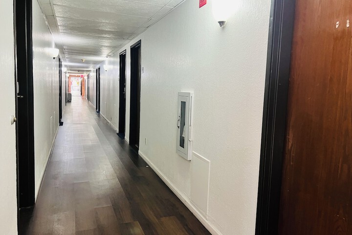 Hotel Interior 10 of 95