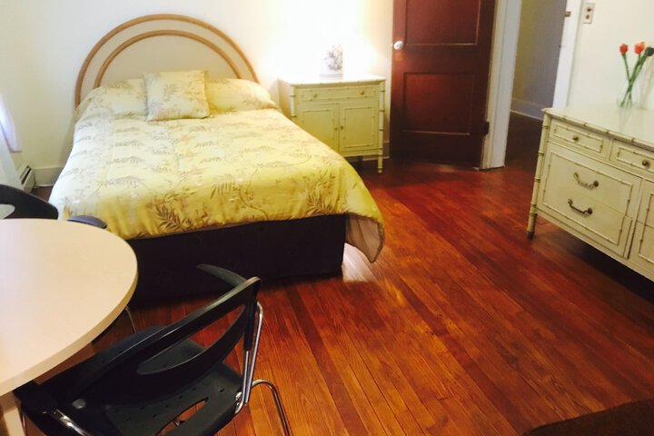 Room 60 of 82