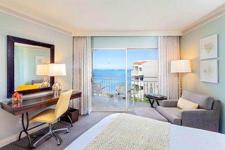 Room 45 of 115