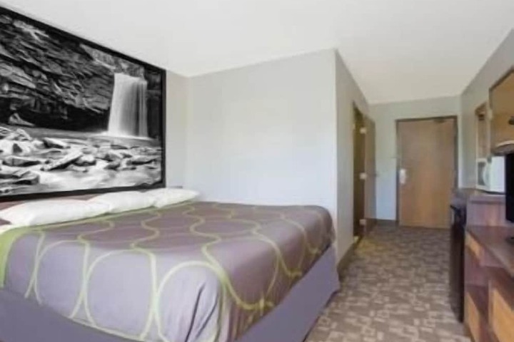 Room 16 of 21