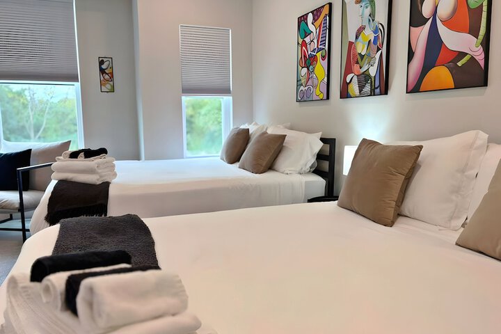 4BR Townhouse with Parking - WV rep 3