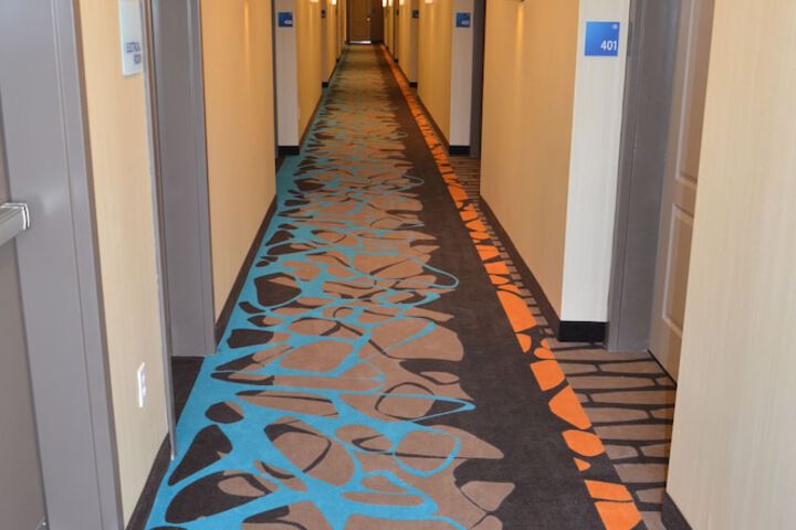 Ballroom/Hall 54 of 57