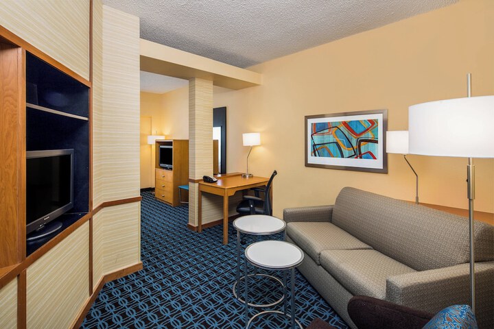 Room 13 of 21