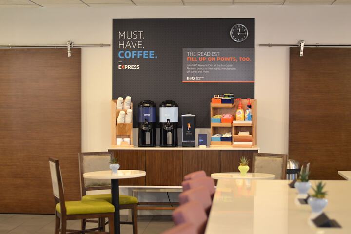 Breakfast/Coffee Service 46 of 65