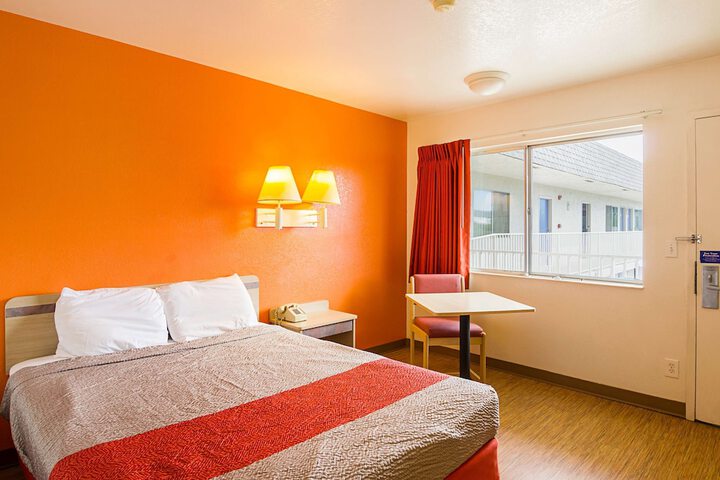Motel 6 Laramie WY
