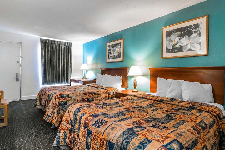 Room 21 of 29