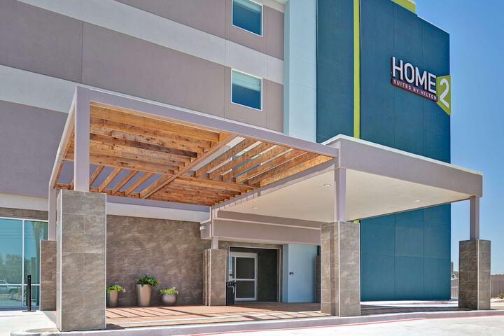 Hotel 6 of 56