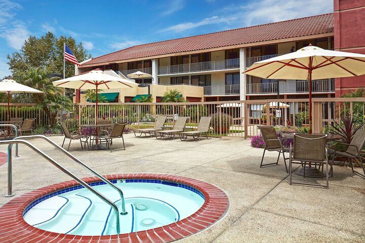 Pool 7 of 23