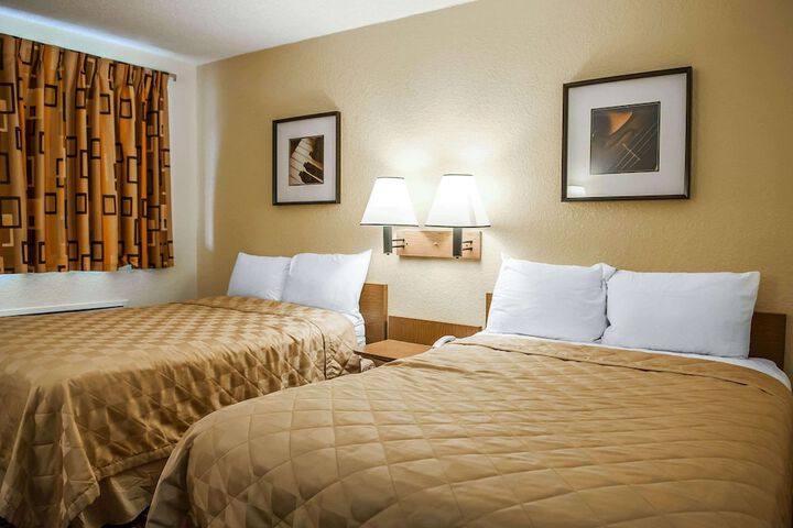 Room 43 of 56