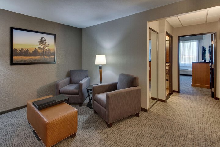 Room 25 of 82