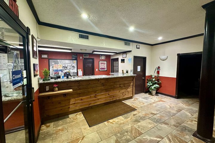 Super 8 by Wyndham Athens TX